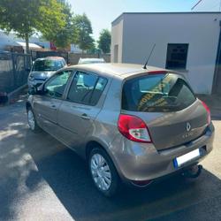 Renault Clio 3 1.2 16V 75 Qu&eacute;ven