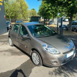 Renault Clio 3 1.2 16V 75 Qu&eacute;ven