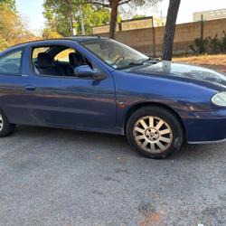 Renault Megane Coupe 1L9 DCI 102 CV Saint-Nazaire