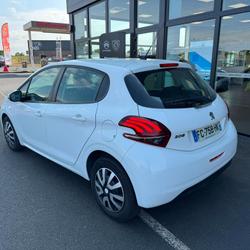Peugeot 208 Active BlueHDi 100ch BVM6 La Bruffi&egrave;re