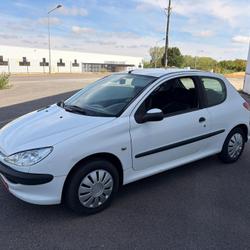 Peugeot 206 Trendy 1.4e 75ch Noyant-Villages