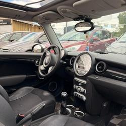 Mini Hatch 1.4i - 95 Breuil-le-Vert