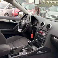 Audi A3 1.6 TDi 105 ch Breuil-le-Vert