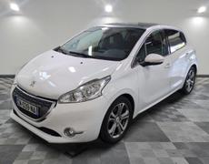 Peugeot 208 Saint-Broladre