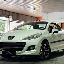 Peugeot 207 CC 1.6 HDi 112ch FAP occasion - Les Monts d'Aunay - photo 2/11