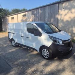 Opel Vivaro fourgon PACK CLIM + FGN F2700 L1H1 1.6 CDTI 120 CH Saint-Sulpice-la-For&ecirc;t