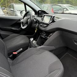 Peugeot 208 Allure 1.2 PureTech 110ch S&amp;S BVM5 Ch&acirc;teaugiron