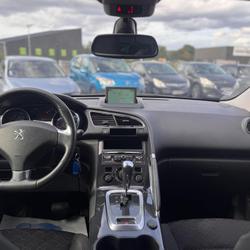 Peugeot 3008 Allure 1.6 BlueHDi 120ch S&amp;S BVM6 Pl&eacute;ch&acirc;tel