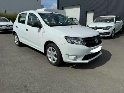 Dacia Sandero - Lauréate  1.5 dCi 75 FAP - 7 990 €