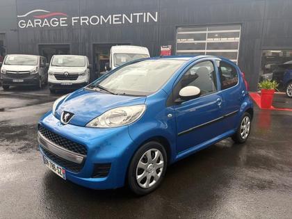 Peugeot 107 - Black &amp; Silver  1.0e 12V 68ch BLUE LION 2-Tronic - 7 990 €