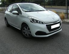 Peugeot 208 - Active  BlueHDi 100ch BVM6 - 10 900 €