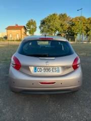 Peugeot 208 Allure 1.6 e-HDi 92ch FAP BVM5 occasion - Giberville - photo 3/10