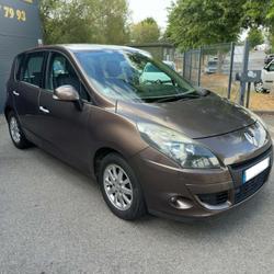 Renault Scenic 3 Privil&egrave;ge dCi 130 Qu&eacute;ven