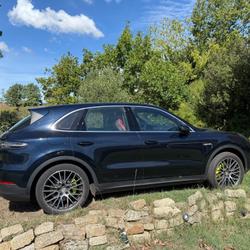 Porsche Cayenne E-Hybrid 3.0 V6 462 ch Tiptronic BVA occasion - La Baule-Escoublac - photo 3/28