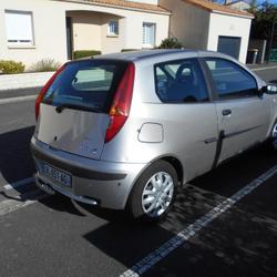 Fiat Punto 1.2 occasion - Les Cerqueux - photo 2/6