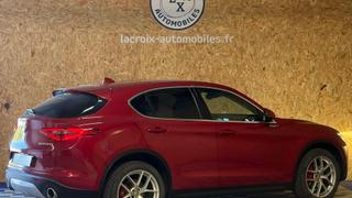 Alfa Romeo Stelvio  - photo 2