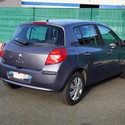 Renault CLIO III 1.5 dCi 105 eco2 Dynamique occasion - ANGERS - photo 2/7