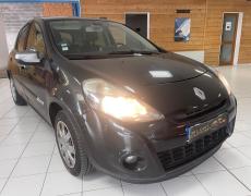 Renault Clio 3 - Night&amp;Day Euro 4  dCi 85 98g eco2 - 6 490 €