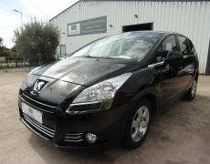 Peugeot 5008 - Premium 5pl  1.6 HDi 112ch FAP BVM6 - 8 990 €