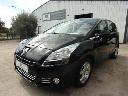 Peugeot 5008 - Premium 5pl  1.6 HDi 112ch FAP BVM6 - 8 990 €