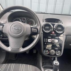 Opel Corsa Essentia 1.3 CDTI - 75 ch FAP EcoFlex Start/Stop Saint-Berthevin