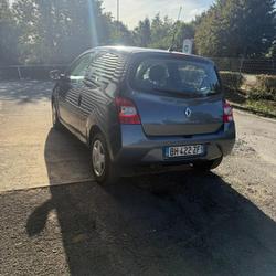 Renault Twingo 2 Authentique 1.2 LEV 16v 75 114g eco2 Val-Couesnon