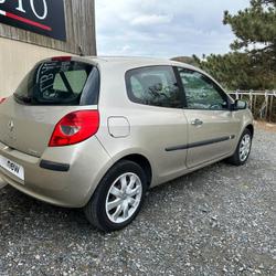 Renault Clio 3 Confort Dynamique 1.4 16V 100 occasion - Duerne - photo 3/16