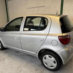 Toyota Yaris Linea sol 1.3 VVTI occasion - La Bruffi&egrave;re - photo 2/15