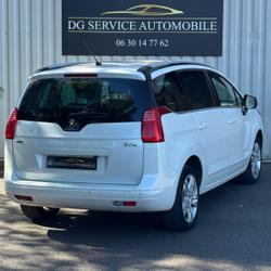 Peugeot 5008 Allure 1.6 BlueHDi 120ch S&amp;S BVM6 7 Places occasion - Br&eacute;al-sous-Montfort - photo 3/19