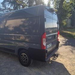 Fiat Ducato PACK PRO LOUNGE CONNECT TOLE MAXI 3.5 L H2 H3-POWER 180 CH occasion - Saint-Sulpice-la-For&ecirc;t - photo 3/6