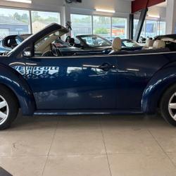 Volkswagen New Beetle cabriolet 2.0 115CH occasion - Soliers - photo 3/27