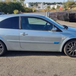 Renault Megane 2 2.0i RS occasion - Solesmes - photo 3/17
