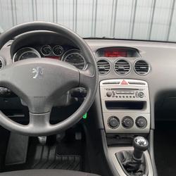 Peugeot 308 Phase 1 Confort Pack 1.4 VTi 95ch occasion - Saint-Berthevin - photo 3/5