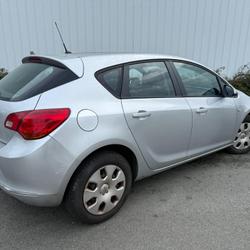 Opel Astra Edition 1.4 Twinport 100 ch occasion - Les Ponts-de-C&eacute; - photo 2/5