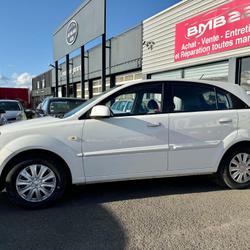Kia Rio Style 1.4L 97 occasion - Saint-Brieuc - photo 3/20