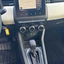 Renault Clio 5 Evolution E-Tech full hybrid 145 occasion - Saint-Av&eacute; - photo 2/11