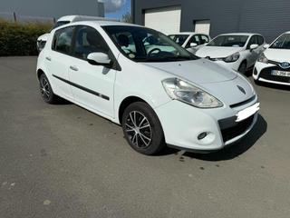 Renault Clio 3 - Expression Clim  dCi 70 115g eco2 - 5 490 €