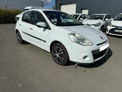 Renault Clio 3 - Expression Clim  dCi 70 115g eco2 - 5 490 €