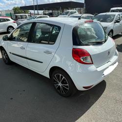 Renault Clio 3 Expression Clim dCi 70 115g eco2 occasion - Domloup - photo 2/5
