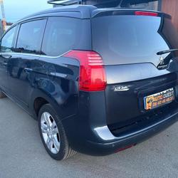 Peugeot 5008 Access 5pl 1.6 HDi 115ch FAP BVM6 occasion - Les Ponts-de-C&eacute; - photo 2/6
