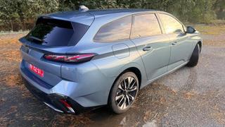 Peugeot 308 SW 2e generation  - Allure - photo 2