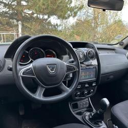 Dacia Duster Black Touch 2017 dCi 110 EDC 4x2 occasion - Duerne - photo 2/20