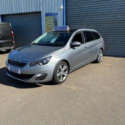 Peugeot 308 SW Phase 2 Allure 1.6 BlueHDi 120ch S&amp;S BVM6 occasion - Saint-M&eacute;loir-des-Ondes - photo 2/5