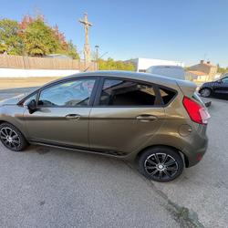 Ford Fiesta Ambiente 1.5 TDCi 75 FAP occasion - Saint-Vincent-sur-Graon - photo 2/6