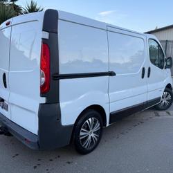 Renault Trafic CONFORT FGN 2.0 DCI 115 L1H1 1000 KG occasion - Melesse - photo 2/10