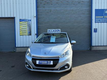 Peugeot 208 - Style  1.6 BlueHDi 100ch BVM5 - 8 490 €