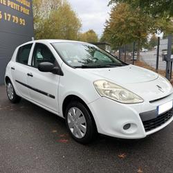 Renault Clio 3 Authentique dCi 70 115g eco2 occasion - Qu&eacute;ven - photo 2/5