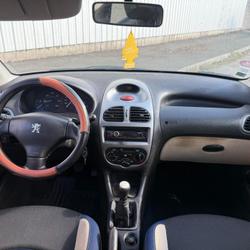 Peugeot 206 1.4 HDI 70 CV occasion - Les Ponts-de-C&eacute; - photo 3/5