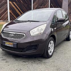 Kia Venga Premium 1.4 CRDi 90 ch occasion - Les Ponts-de-C&eacute; - photo 2/6