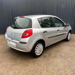 Renault Clio 3 Confort Expression 1.6 16V 110 occasion - La Montagne - photo 3/5